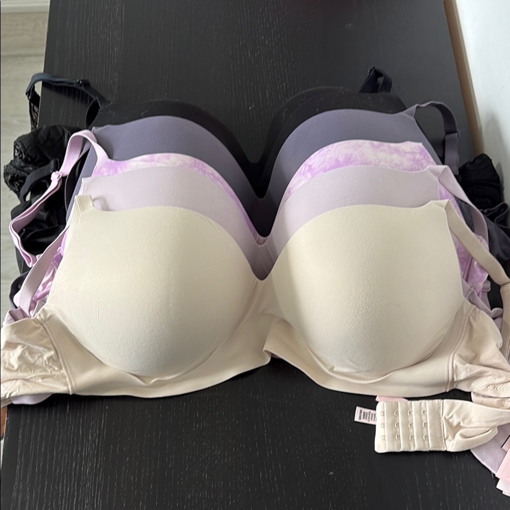 Victoria's Secret Push-up T-Shirt Bras - 6 bras size 38D